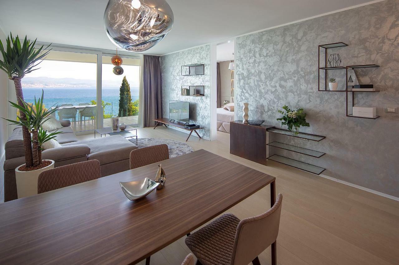 Opatija Deluxe Apartment with swimming pool Buitenkant foto