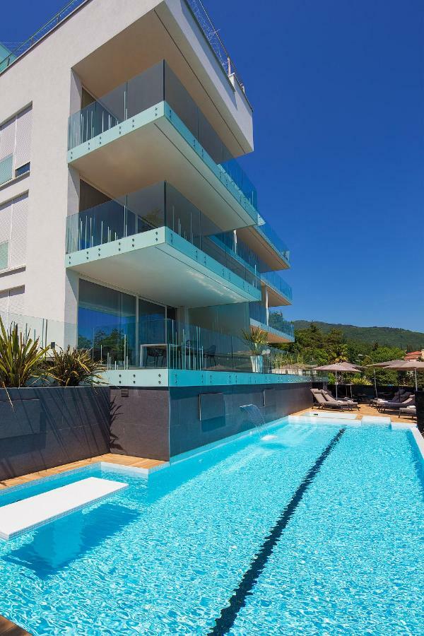 Opatija Deluxe Apartment with swimming pool Buitenkant foto